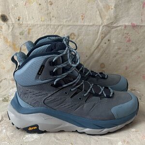 Woman’s Hoka Kaha 2 GTX hiking boot size 9